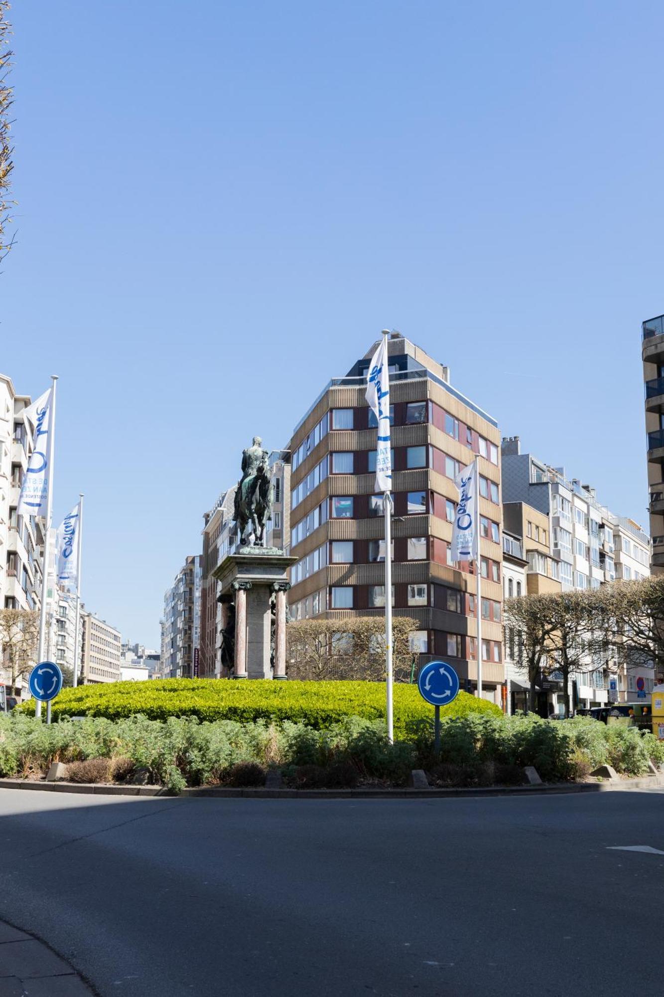 Penthouse Bij Leopoldpark Lägenhet Oostende Exteriör bild